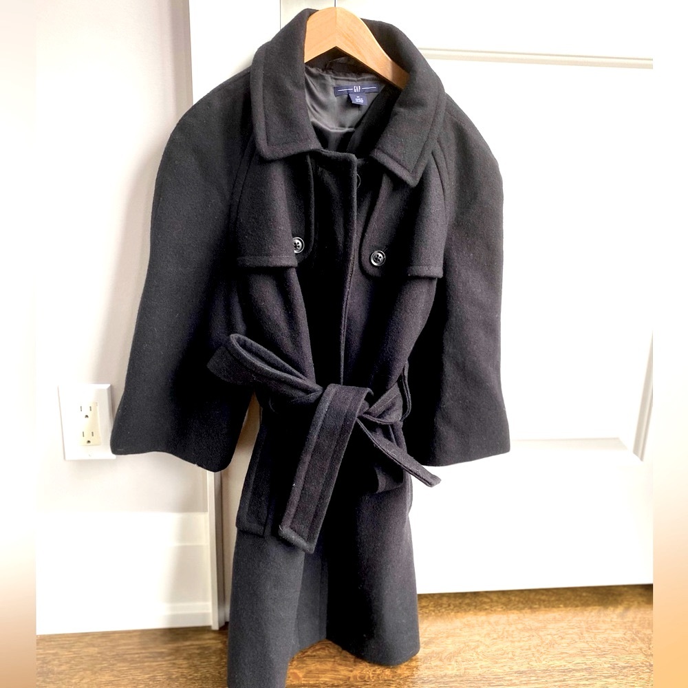 Gap 3/4 length Sleeve Coat - Size:  Medium